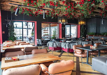 Фото №2 зала Бык и Море